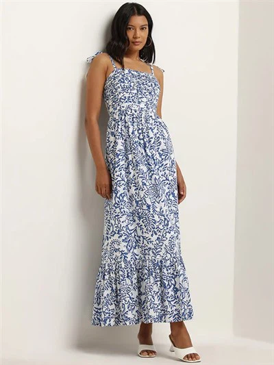 Come abbinare un maxi abito con un cardigan?